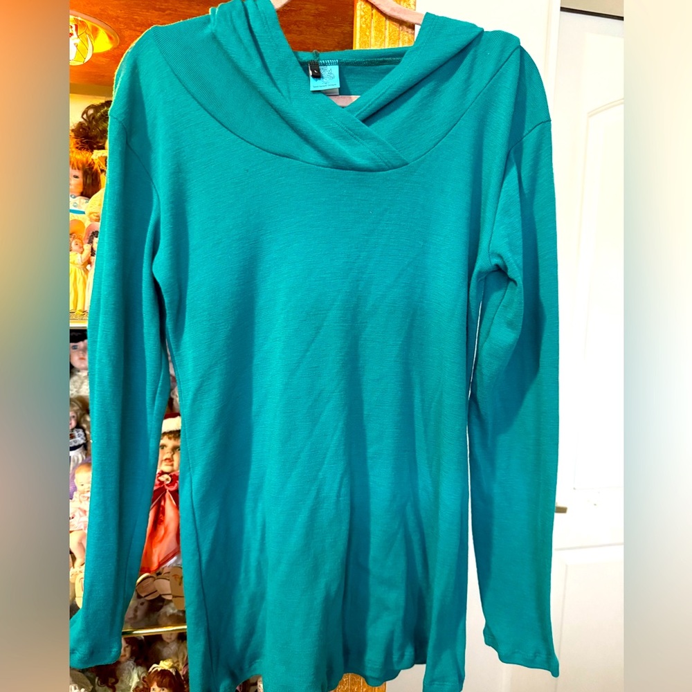 Intertwined Designs - Merino Wool Santosha Shirt Size Large